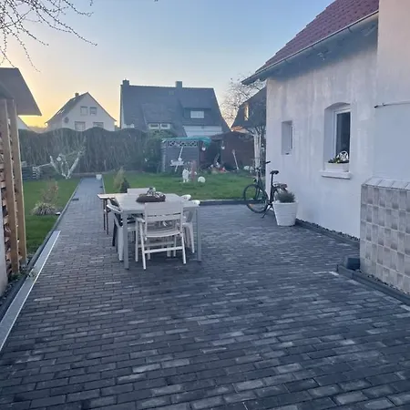 Apartment Kleine Gemütliche Einliegerwohnung Mit Garten Und Pool Nordstemmen