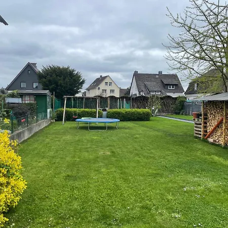 Kleine Gemuetliche Einliegerwohnung Mit Garten Und Pool *
