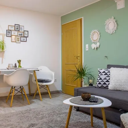 דירה Kleine Gemuetliche Einliegerwohnung Mit Garten Und Pool *